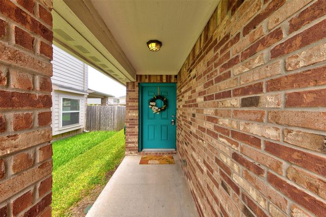 5227 Bay Lane, Bacliff, TX 77518