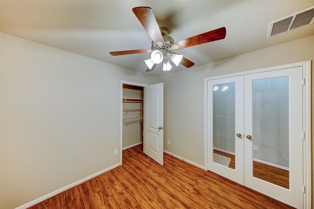 5227 Bay Lane, Bacliff, TX 77518