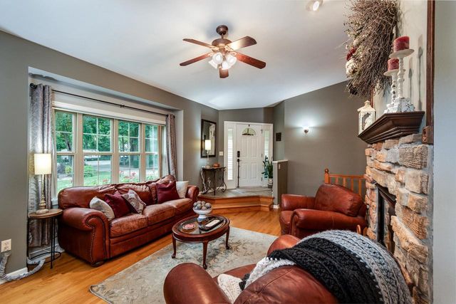 2001 Timber Lake Road, Oregon, WI 53575