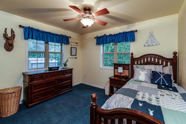 2001 Timber Lake Road, Oregon, WI 53575