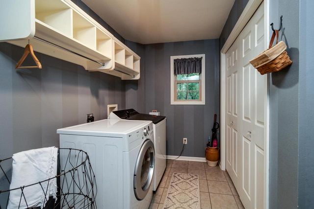 2001 Timber Lake Road, Oregon, WI 53575