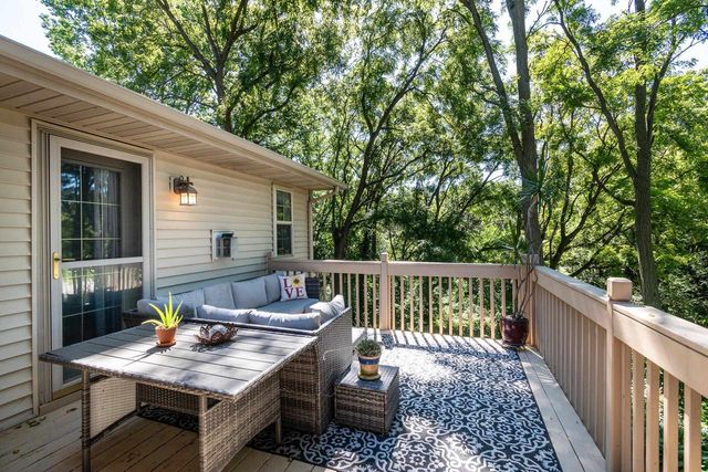 2001 Timber Lake Road, Oregon, WI 53575