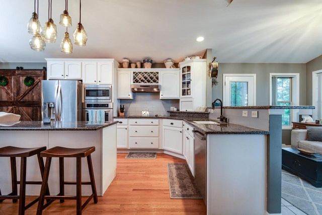 2001 Timber Lake Road, Oregon, WI 53575