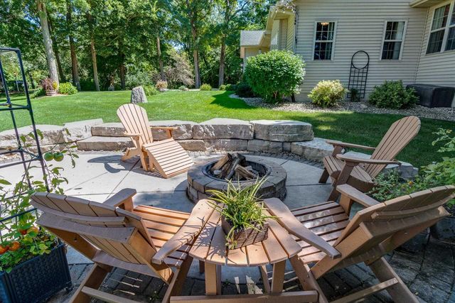 2001 Timber Lake Road, Oregon, WI 53575