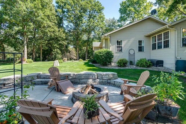 2001 Timber Lake Road, Oregon, WI 53575