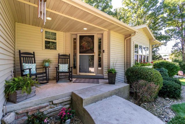 2001 Timber Lake Road, Oregon, WI 53575