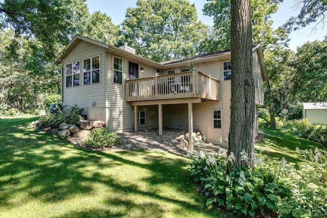 2001 Timber Lake Road, Oregon, WI 53575