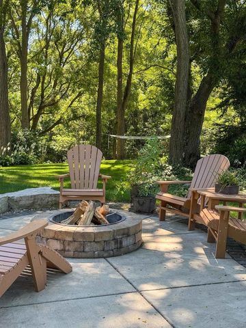 2001 Timber Lake Road, Oregon, WI 53575