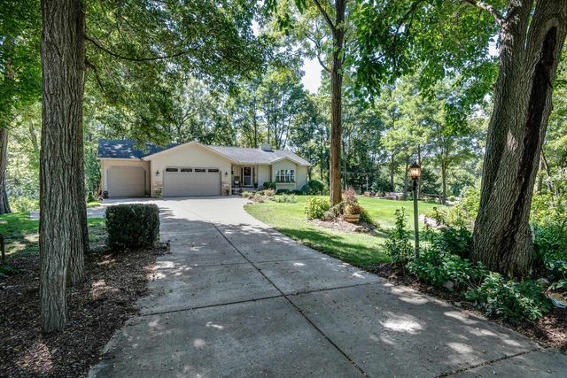 2001 Timber Lake Road, Oregon, WI 53575