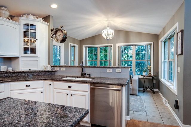 2001 Timber Lake Road, Oregon, WI 53575