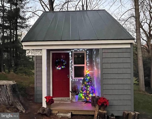 1441 HUNTER VIEW FARMS, Vienna, VA 22182