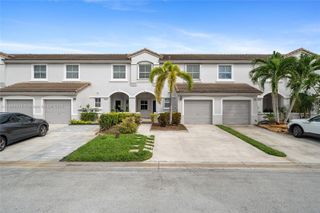 16829 SW 1st Mnr, Pembroke Pines, FL 33027