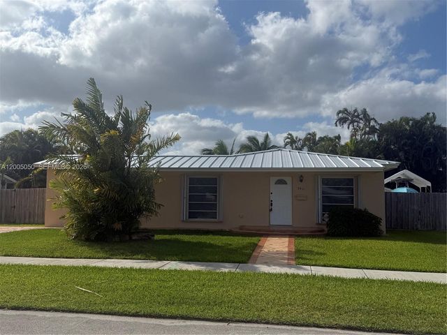 9411 SW 185th Ter, Cutler Bay, FL 33157