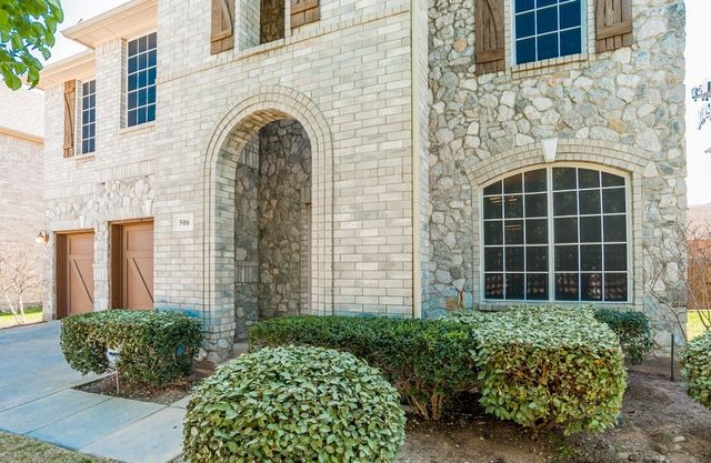 506 Port Royale Way, Euless, TX 76039