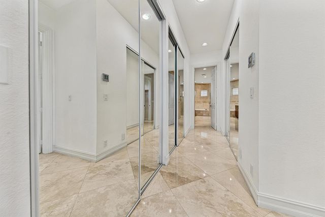 7233 NW 123rd Avenue, Parkland, FL 33076