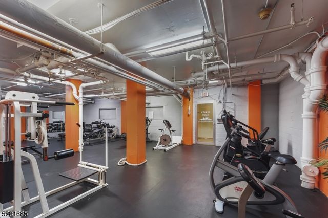225 St Paul Ave, Jersey City, NJ 07306