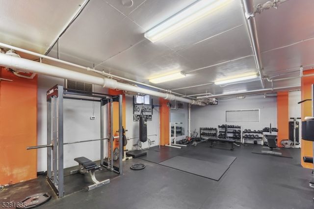 225 St Paul Ave, Jersey City, NJ 07306