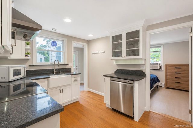 2 Fox Lane, Shoreham, NY 11786