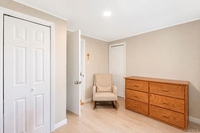 2 Fox Lane, Shoreham, NY 11786
