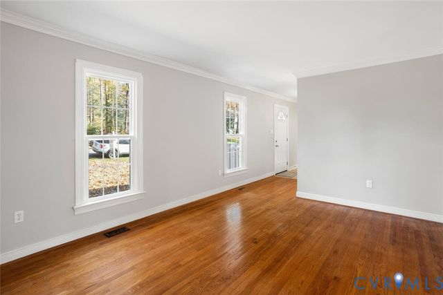 2408 Loch Braemar Dr, North Chesterfield, VA 23236