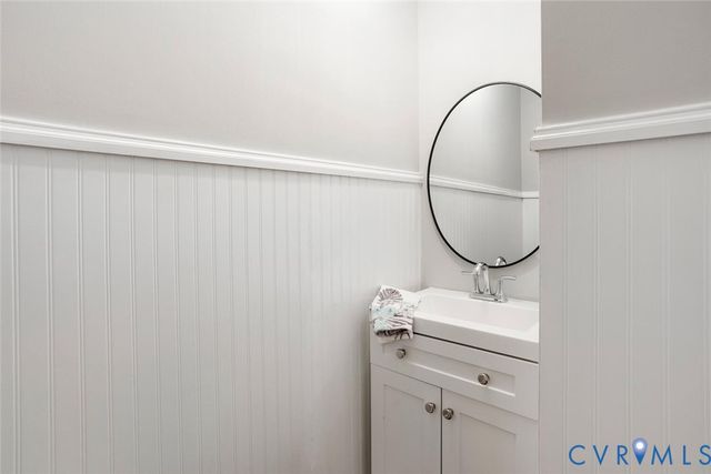 2408 Loch Braemar Dr, North Chesterfield, VA 23236