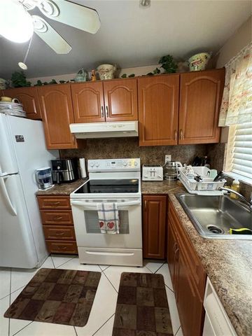 9001 Sunrise Lakes Boulevard 201, Sunrise, FL 33322
