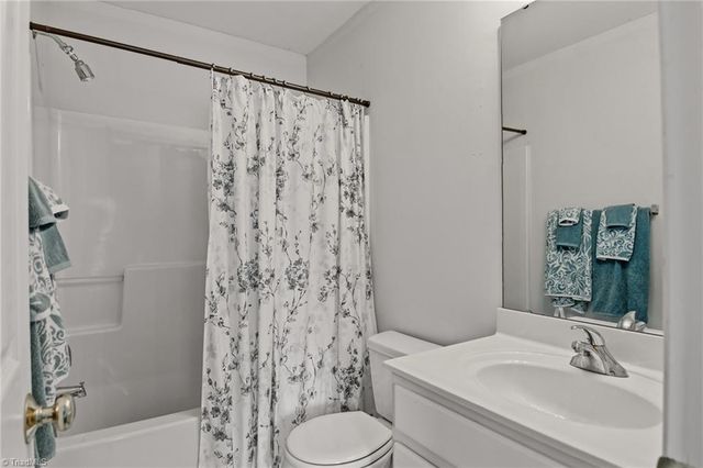 1109 Academic Drive, Winston-salem, NC 27106