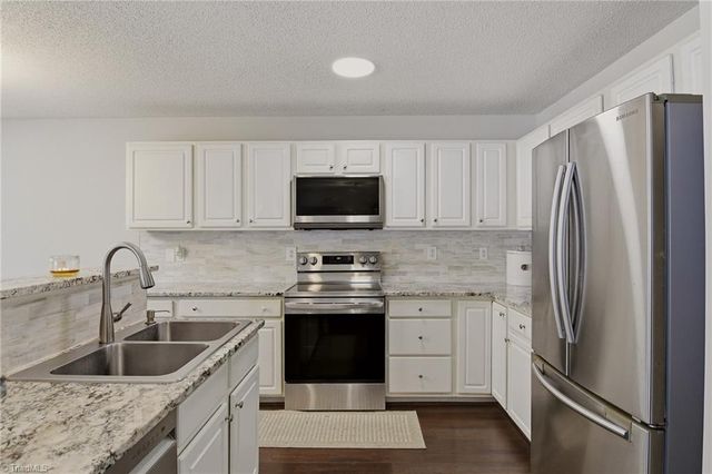 1109 Academic Drive, Winston-salem, NC 27106