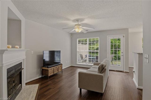 1109 Academic Drive, Winston-salem, NC 27106