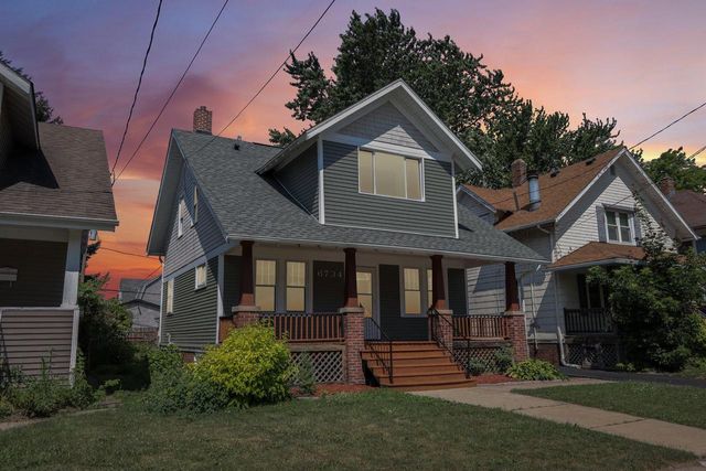 6734 21st AVENUE, Kenosha, WI 53143