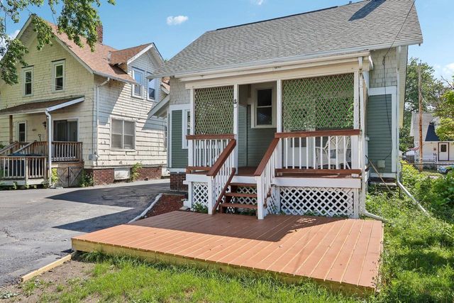 6734 21st AVENUE, Kenosha, WI 53143