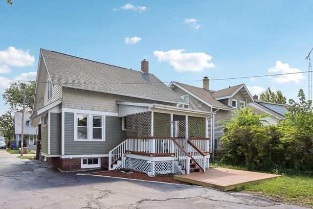 6734 21st AVENUE, Kenosha, WI 53143