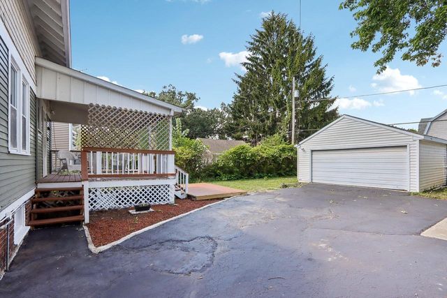 6734 21st AVENUE, Kenosha, WI 53143