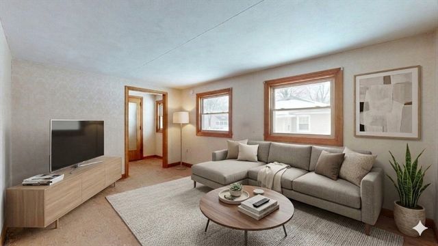 29 Lincoln St, Agawam, MA 01030