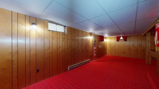 29 Lincoln St, Agawam, MA 01030