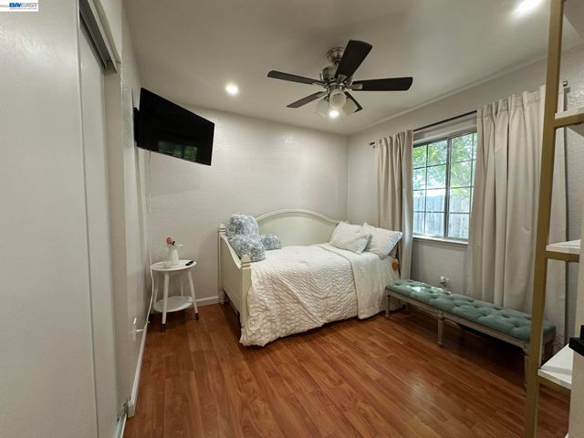 3225 ISLEWOOD CT, Antioch, CA 94531