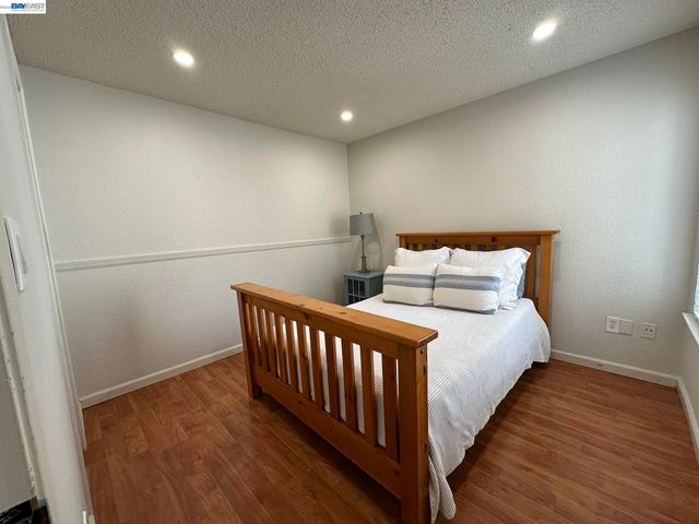 3225 ISLEWOOD CT, Antioch, CA 94531