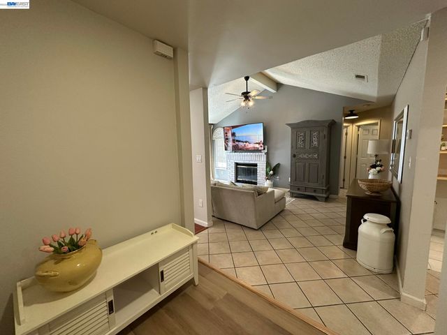 3225 ISLEWOOD CT, Antioch, CA 94531