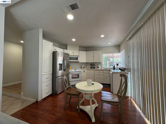 3225 ISLEWOOD CT, Antioch, CA 94531