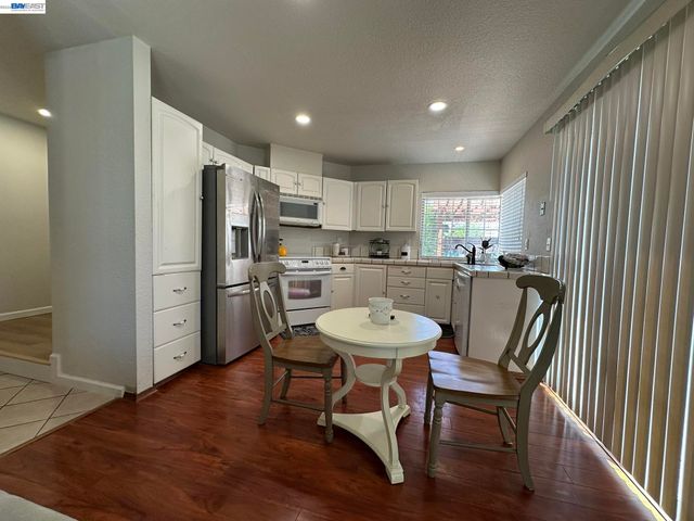 3225 ISLEWOOD CT, Antioch, CA 94531