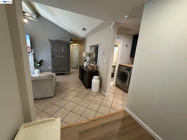 3225 ISLEWOOD CT, Antioch, CA 94531