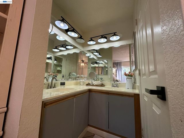3225 ISLEWOOD CT, Antioch, CA 94531