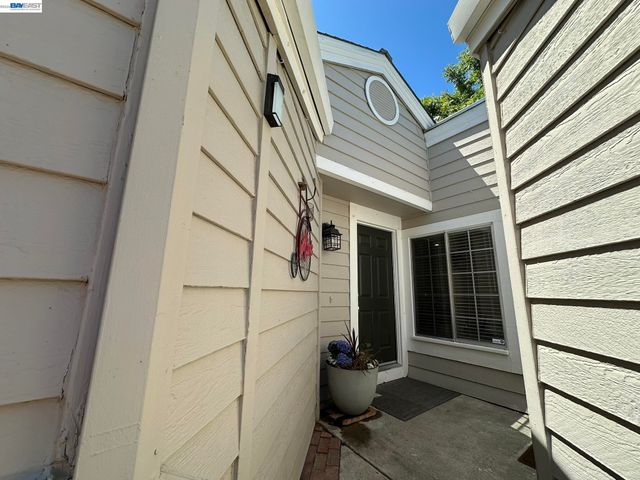 3225 ISLEWOOD CT, Antioch, CA 94531
