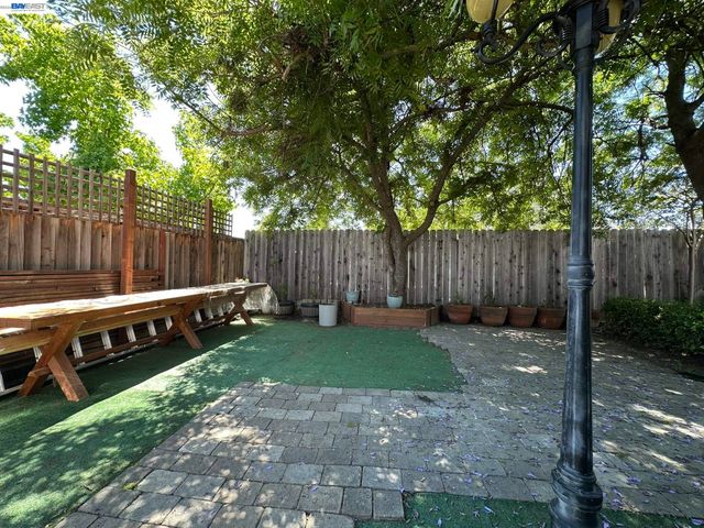 3225 ISLEWOOD CT, Antioch, CA 94531