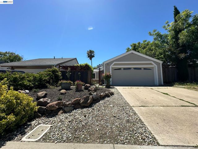 3225 ISLEWOOD CT, Antioch, CA 94531