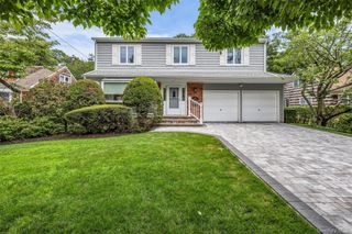 79 Bieselin Road, Bellport Village, NY 11713
