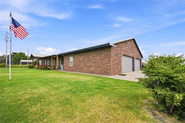 3780 E Seward Road, Guthrie, OK 73044