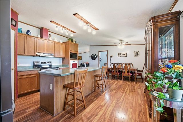 3780 E Seward Road, Guthrie, OK 73044