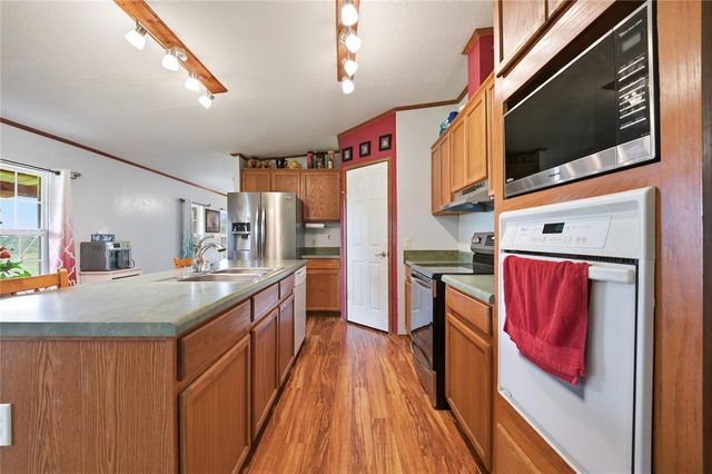 3780 E Seward Road, Guthrie, OK 73044