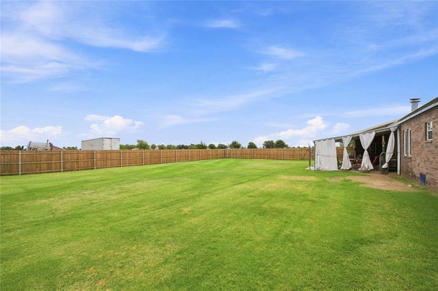 3780 E Seward Road, Guthrie, OK 73044